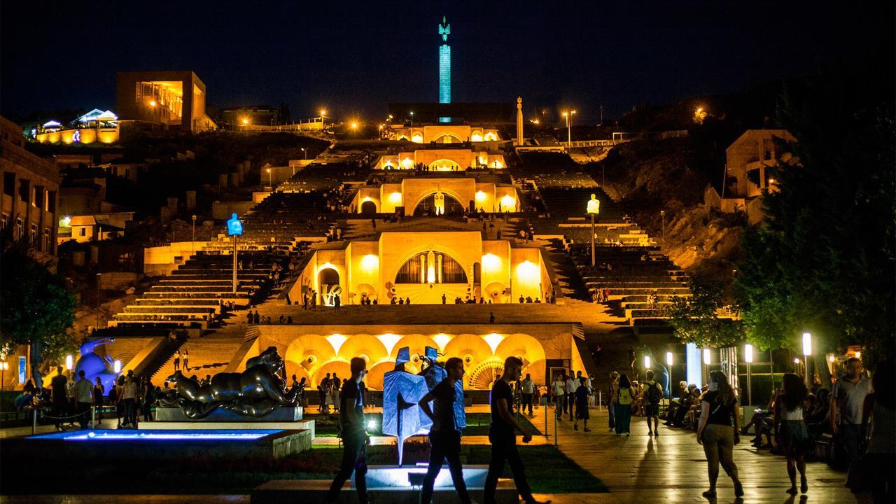 Kaskad Apartment And Tours Yerevan Luaran gambar